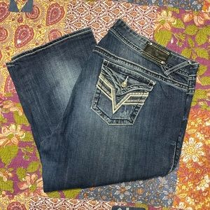 Vigoss plus size Capri 24 cropped flap pockets